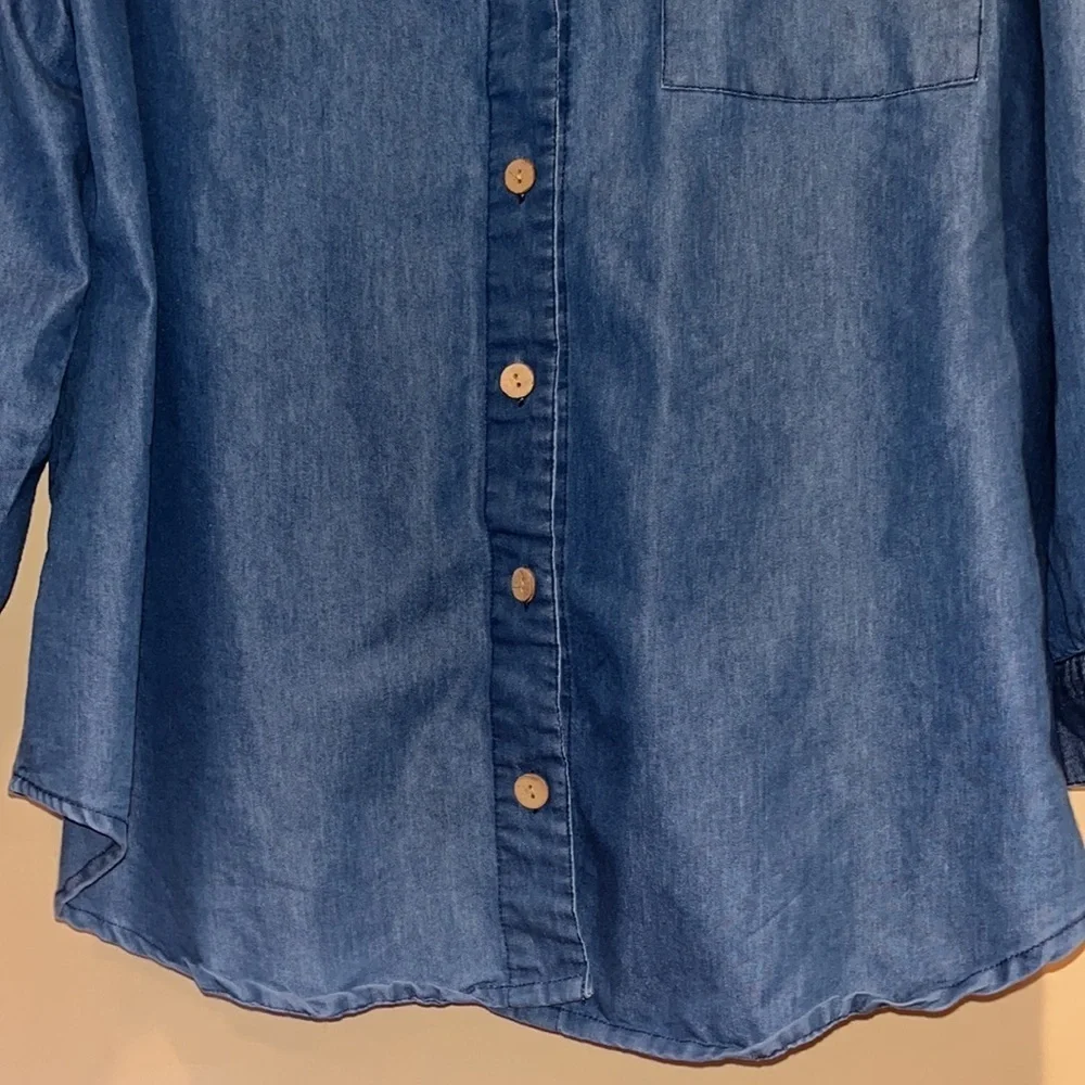 CZ Collection Denim wood button down top / jacket size 2 X
